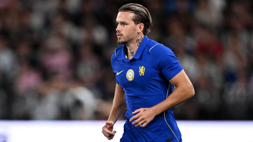 Mudryk em ação em Chelsea x Juventus