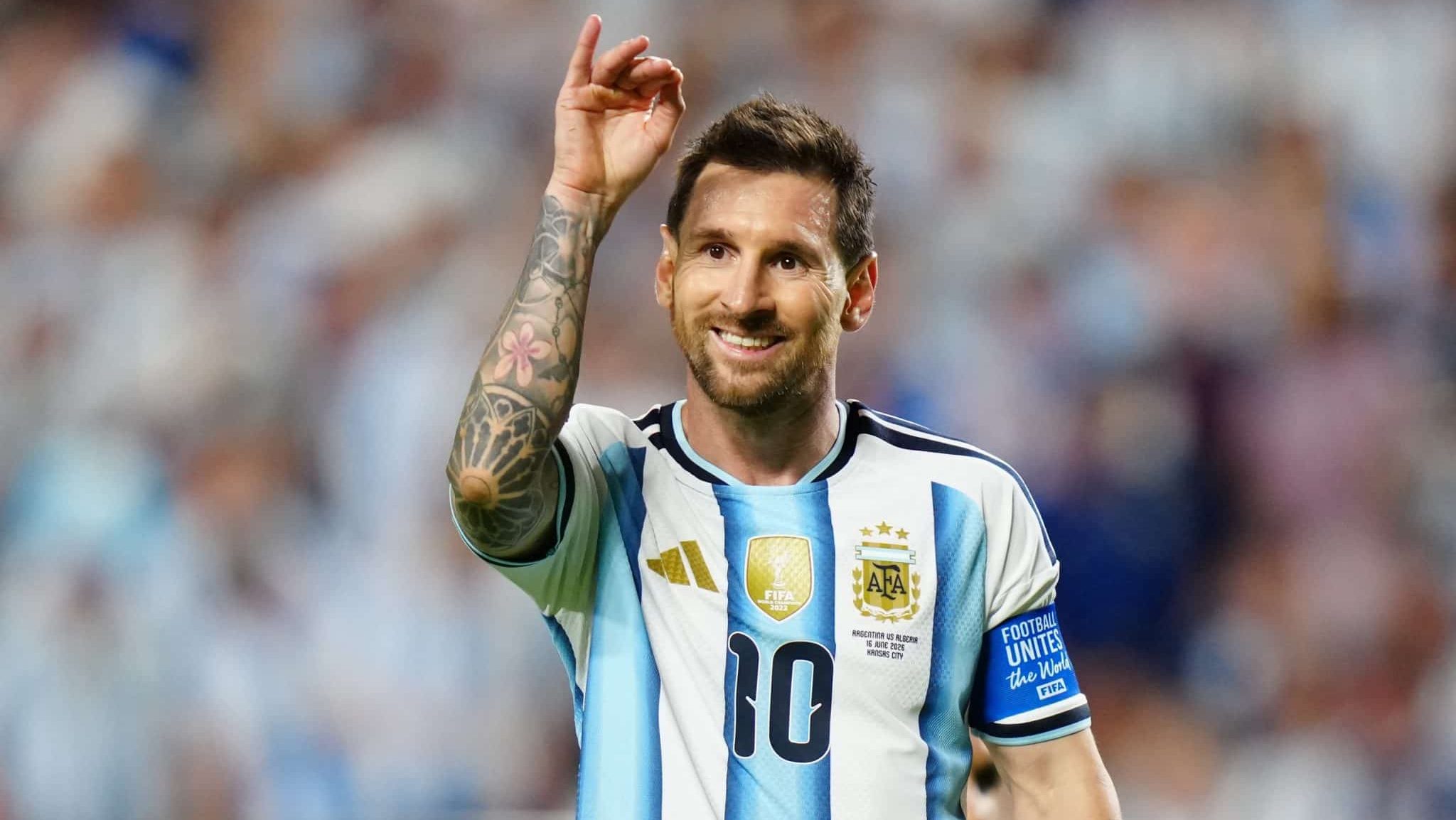 Messi em ação em Argentina x Argélia, pela Copa do Mundo de 2026