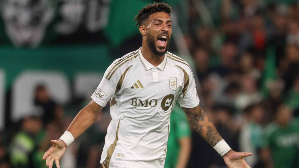 Denis Bouanga em ação pelo Los Angeles FC